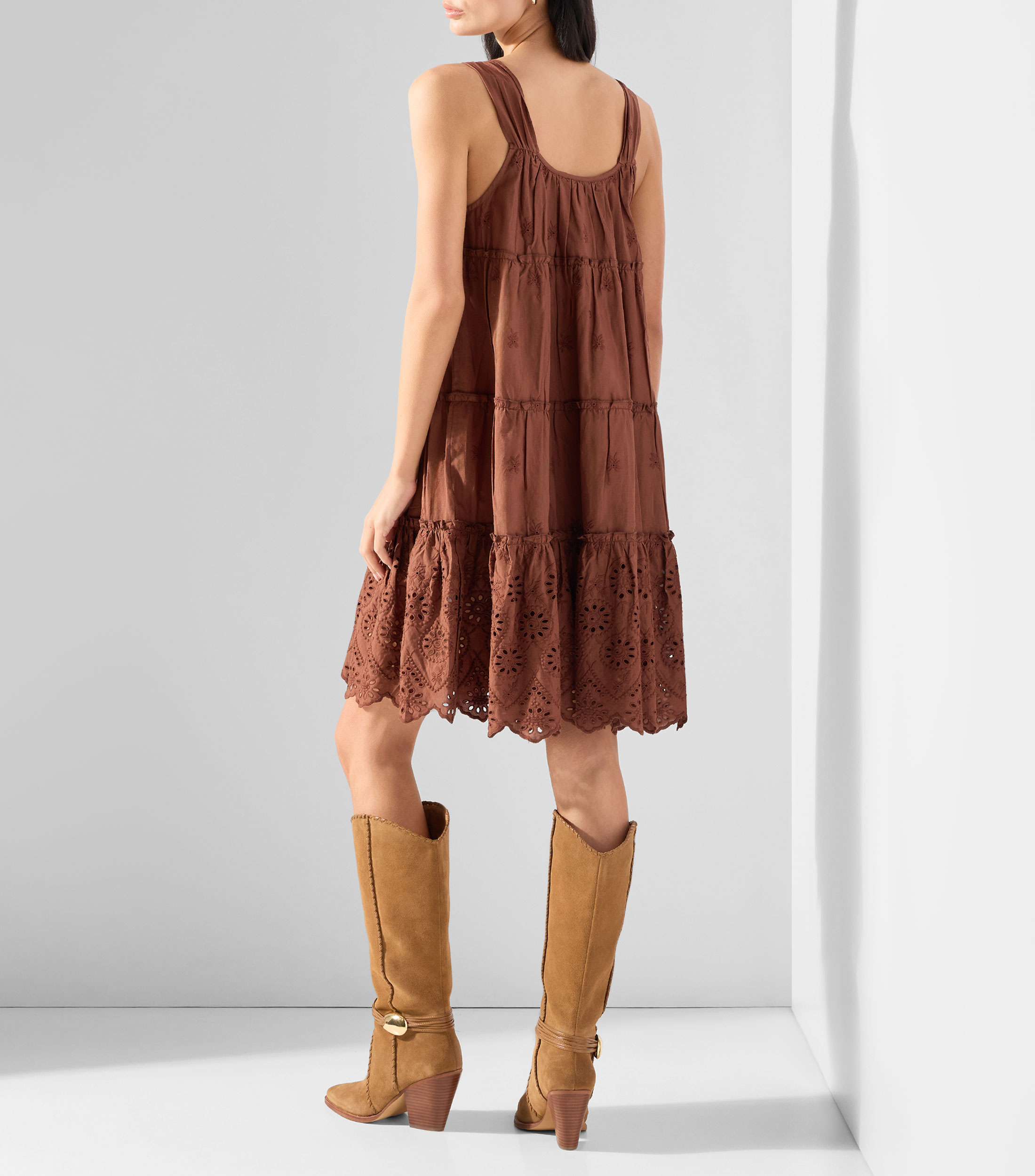 Vestido corto liso Mujer